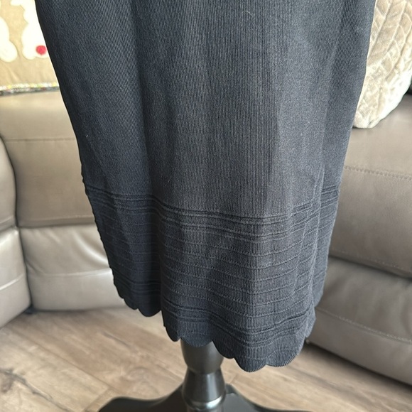 Eliza J Black Off the Shoulder Ruffle Scalloped Sheath Bodycon Dress Small LBD - Picture 5 of 7